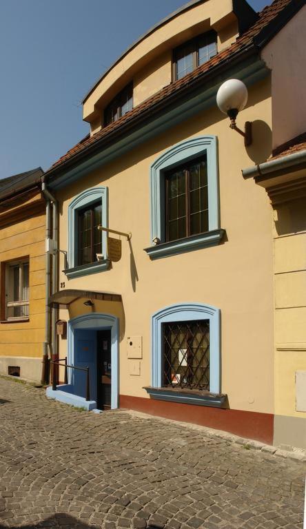 Penzion Pod Hradom Trencin Exterior photo
